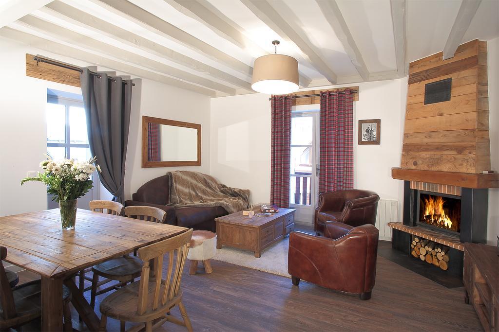 Chalet La Fedora - Appartements De Charme Vaujany Buitenkant foto